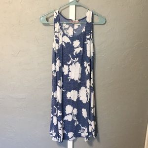 SJS brand, size L, blue and white flowers